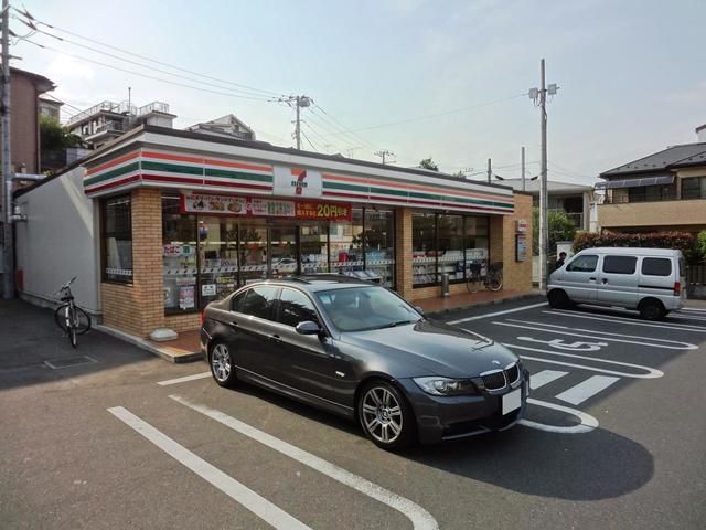 【八王子市上野町のアパートのコンビニ】