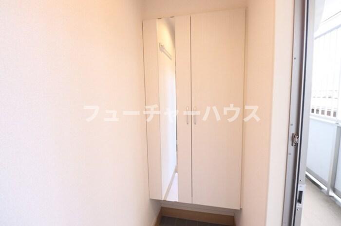 【Ｄ－ｒｏｏｍ赤塚　Ｂの玄関】