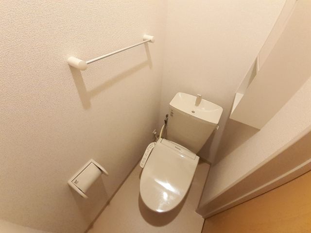 【旭川市大町二条のアパートのトイレ】