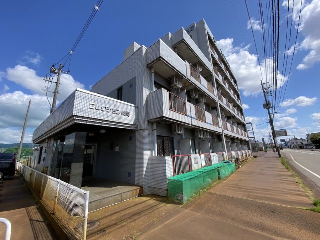 フレクション長岡の建物外観