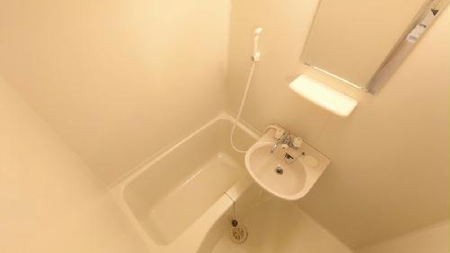 レオパレスFUJITAYAの風呂写真