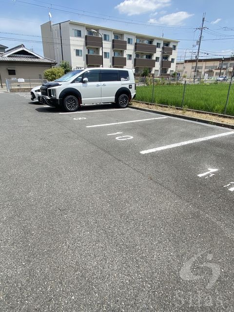 【グリーンコート萩天の駐車場】