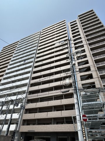 【広島市中区宝町のマンションの建物外観】