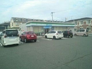 【豊川市御津町西方のアパートのコンビニ】