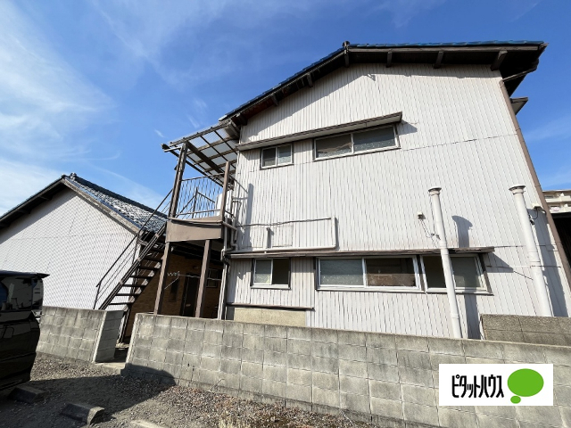 松江東アパートの建物外観