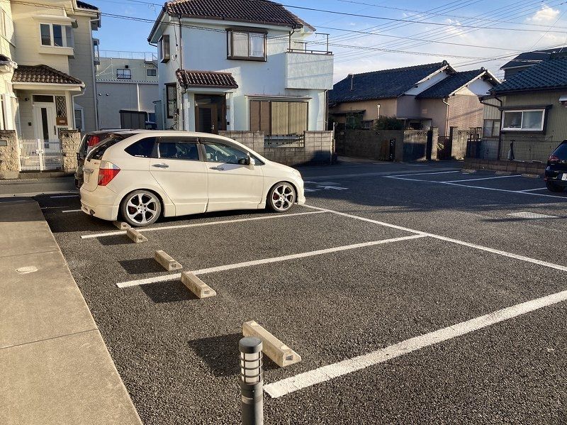 【羽生市大字羽生のアパートの駐車場】