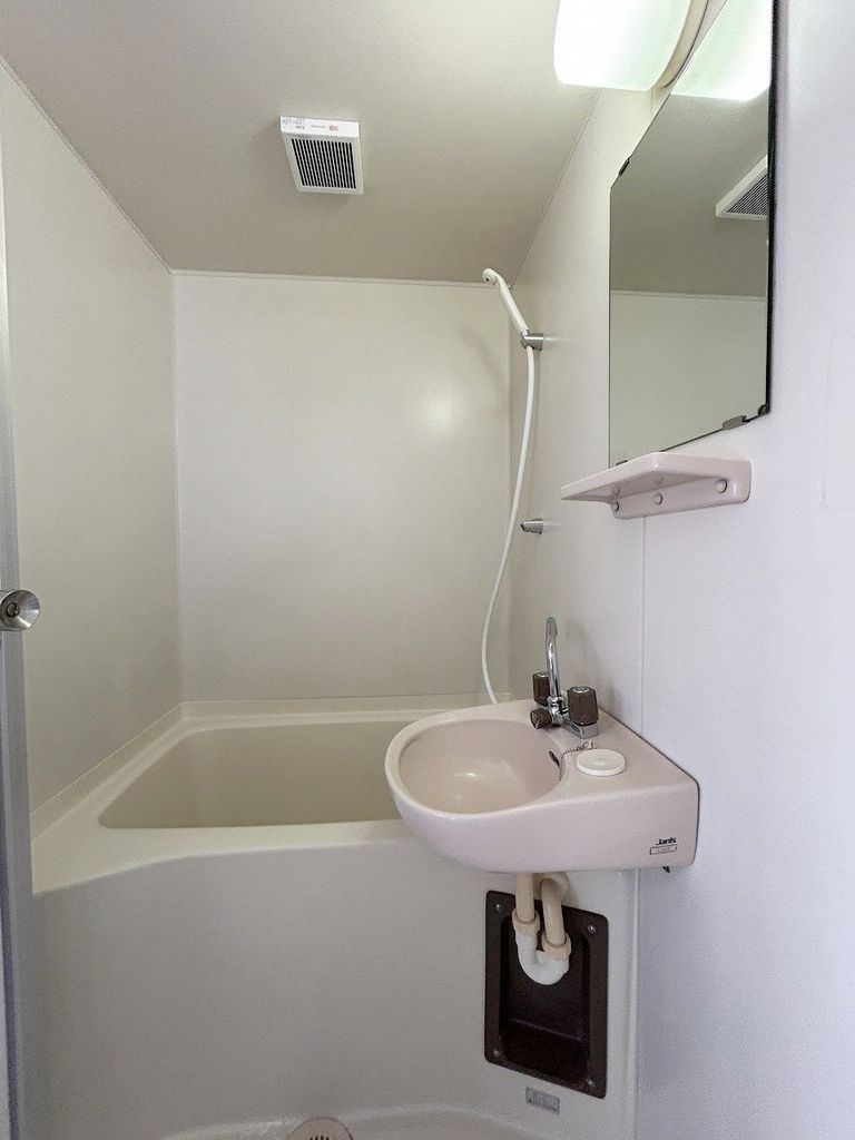 バス・シャワールーム　バス