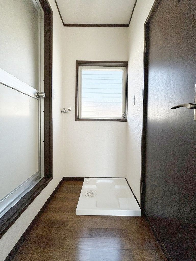 洗面設備　洗濯防水パン