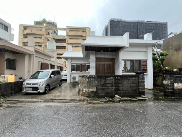 野原ハウスの建物外観