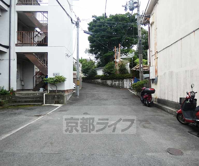 【京都市東山区本町１６丁目のマンションのその他】