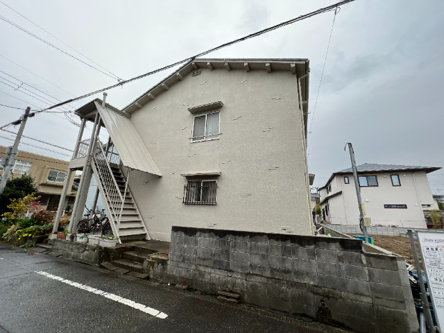 すみれハイツの建物外観