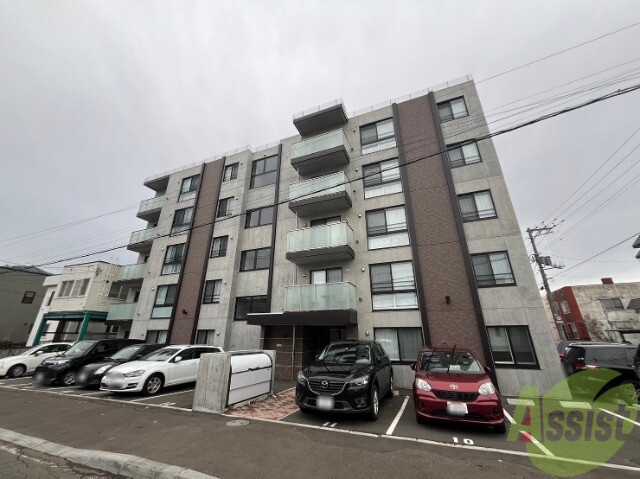 建物外観　札幌市中央区南八条西「ウエリスアーバン南８条」