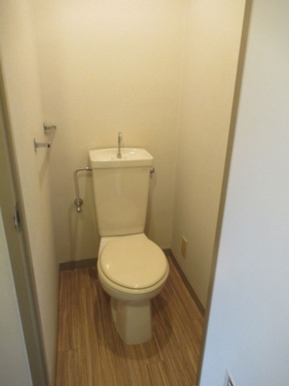 トイレ　※別部屋の写真です