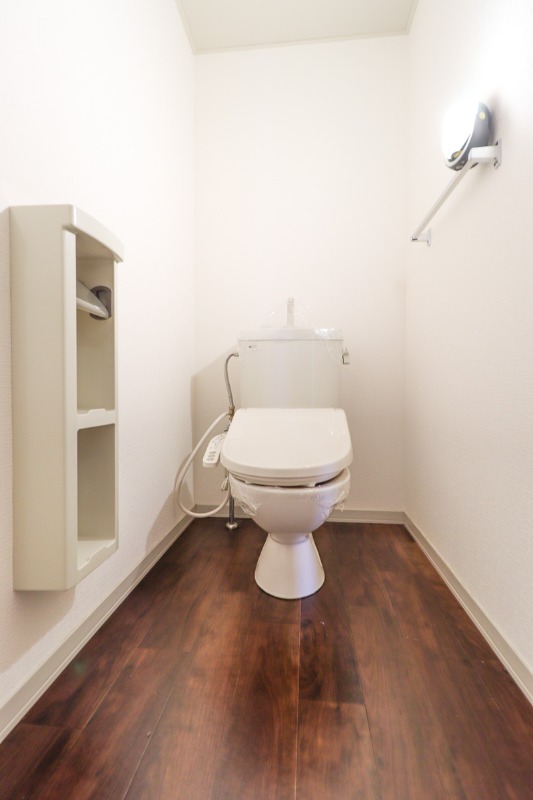 トイレ　図面と現状に相違がある場合には現状を優先