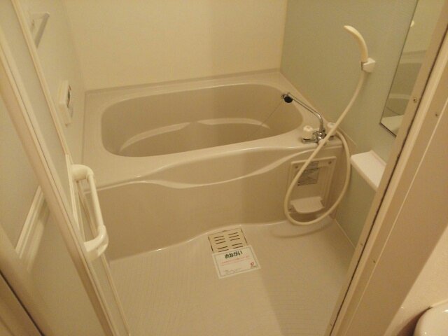 バス・シャワールーム　きれいなお風呂です