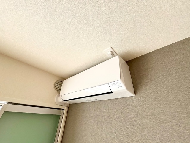 その他設備　エアコン（リビング）