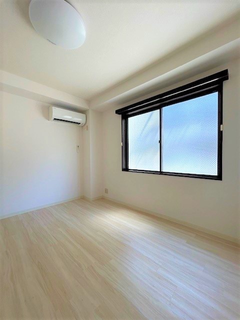 居室・リビング　角部屋の居室