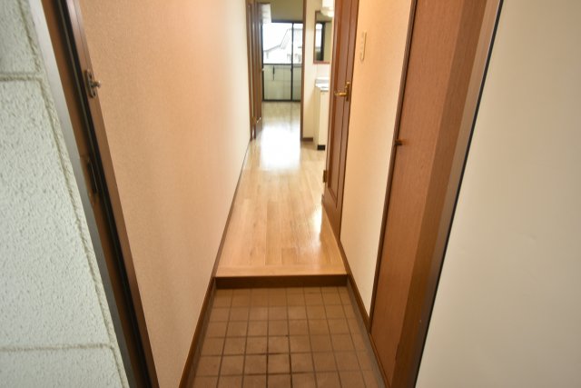 玄関　ハイツ３１８