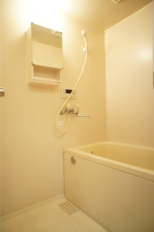 バス・シャワールーム　図面と現状に相違がある場合には現状を優先