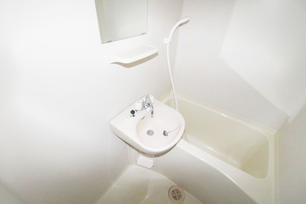 バス・シャワールーム　バス