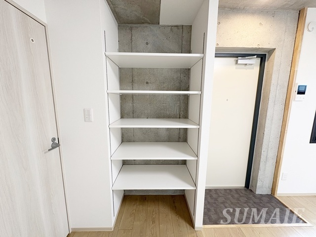 収納　シューズボックスです☆