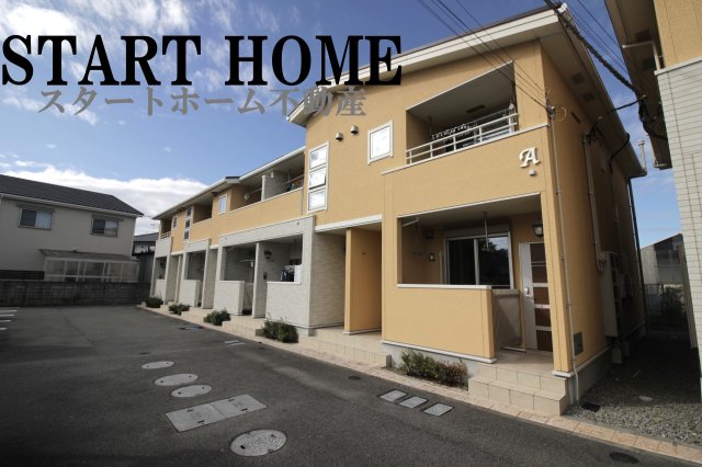 建物外観　落ち着いた雰囲気の外観です