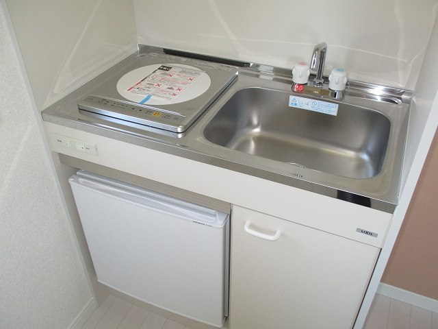 キッチン　※別部屋参考写真※