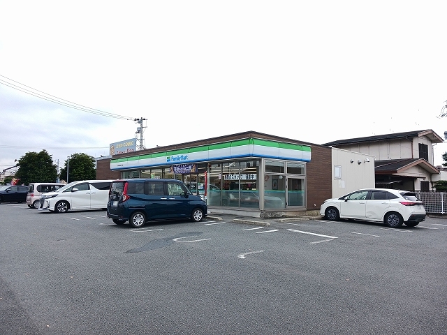 コンビニ　ファミリーマート長嶺南三丁目店（コンビニ）まで350m