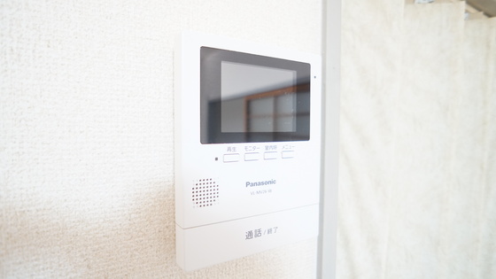 セキュリティ　モニター付きインターホン