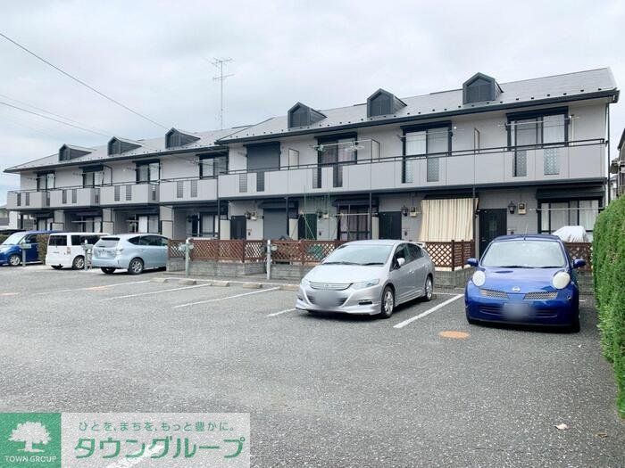 駐車場　駐車場