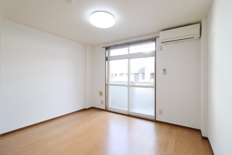 居室・リビング　図面と現状に相違がある場合には現状を優先