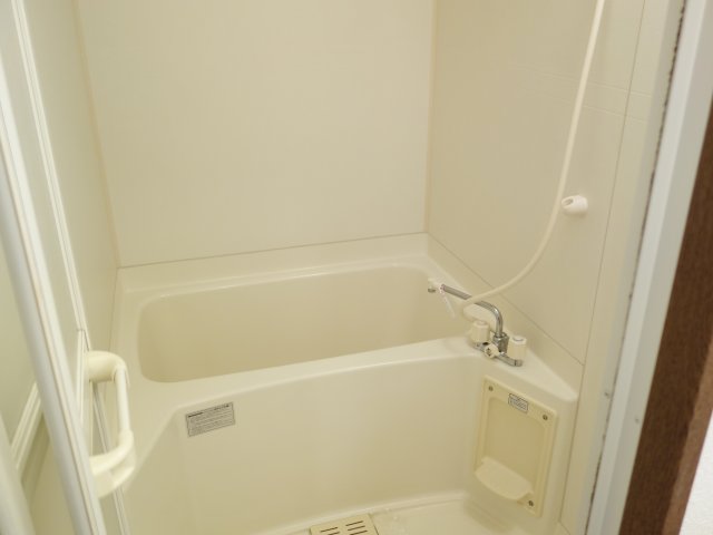 バス・シャワールーム　同型タイプの写真です。