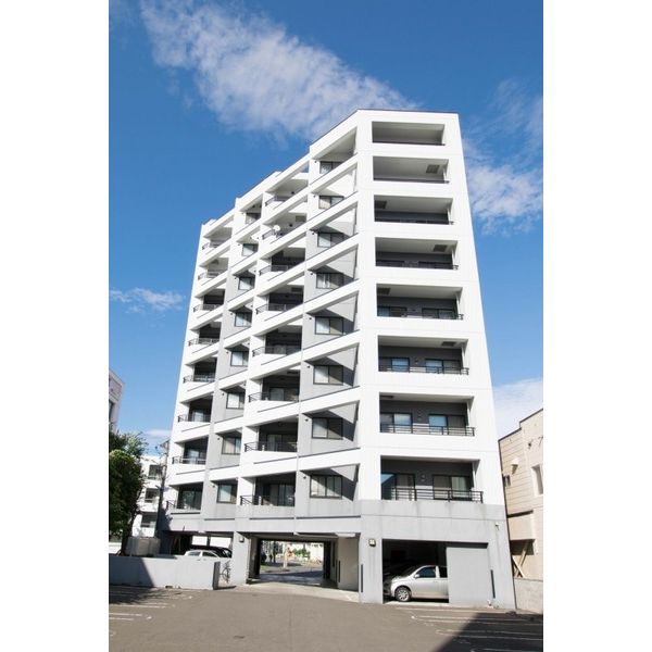 建物外観　☆物件名【フォンテーヌ豊平】とお伝え下さい！