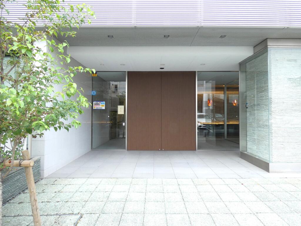 エントランス　エントランス