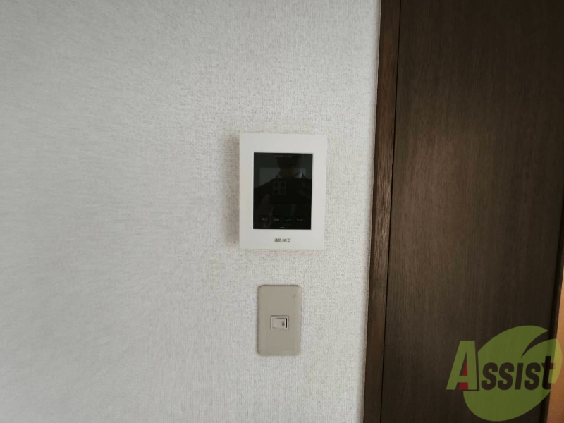 セキュリティ　ＴＶモニター付インターホンです。来客者の顔が見えるので安心！