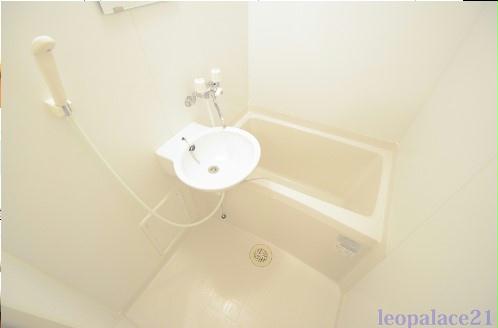 バス・シャワールーム　備品や設備仕様は号室等により異なります現地をご確認下さい。