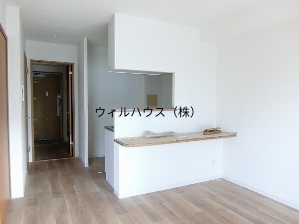居室・リビング　人気のカウンターキッチン！