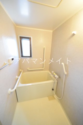 バス・シャワールーム　お風呂で日々の疲れを落としましょう