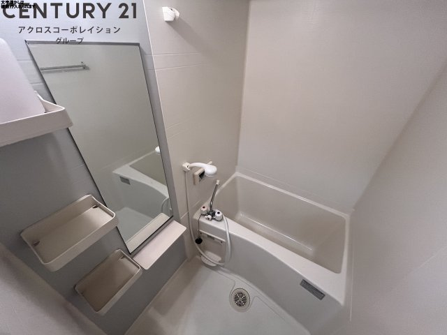 バス・シャワールーム　浴室乾燥付きで便利☆