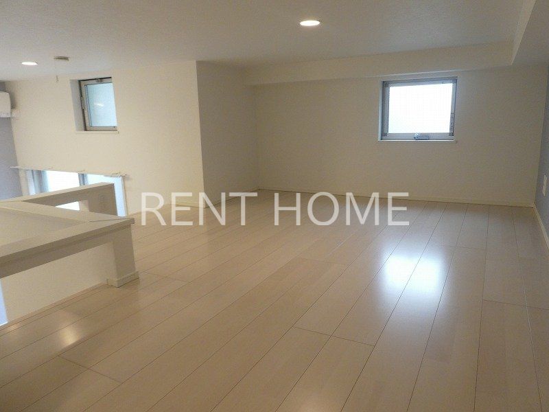 その他部屋・スペース　ロフト付き