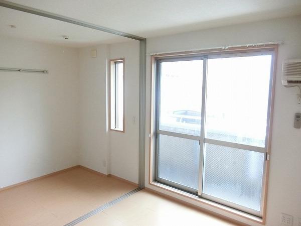 その他部屋・スペース　明るい洋室！