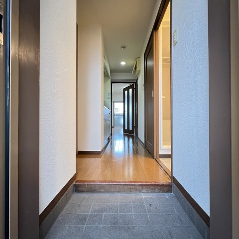 玄関　同仕様タイプです