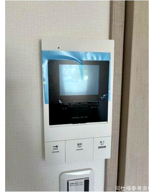 セキュリティ　女性の方でも安心のモニター付きインターフォン♪