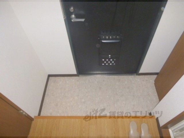 玄関　一人暮らしには十分な玄関