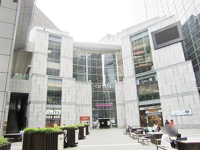 ショッピングセンター　カレッタ汐留（ショッピングセンター）まで770m