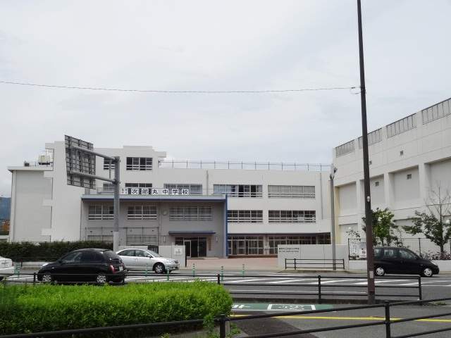 中学校　福岡市立中学校次郎丸中学校（中学校）まで1162m
