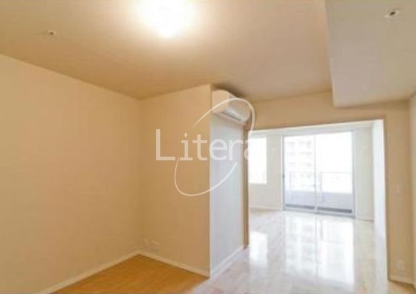 居室・リビング　反転タイプ