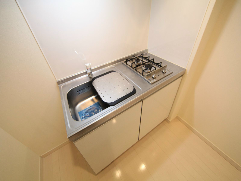 キッチン　システムキッチン（ガス2口）冷蔵庫・レンジ等ご用意できます