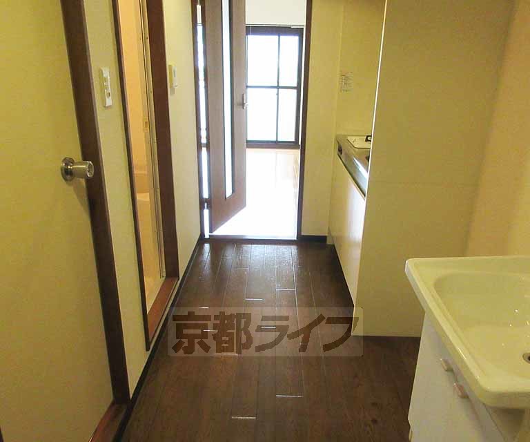 その他部屋・スペース　室内廊下になります。