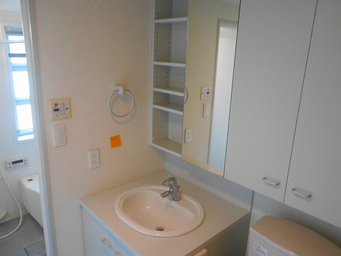 洗面設備　※同タイプ参考写真です。